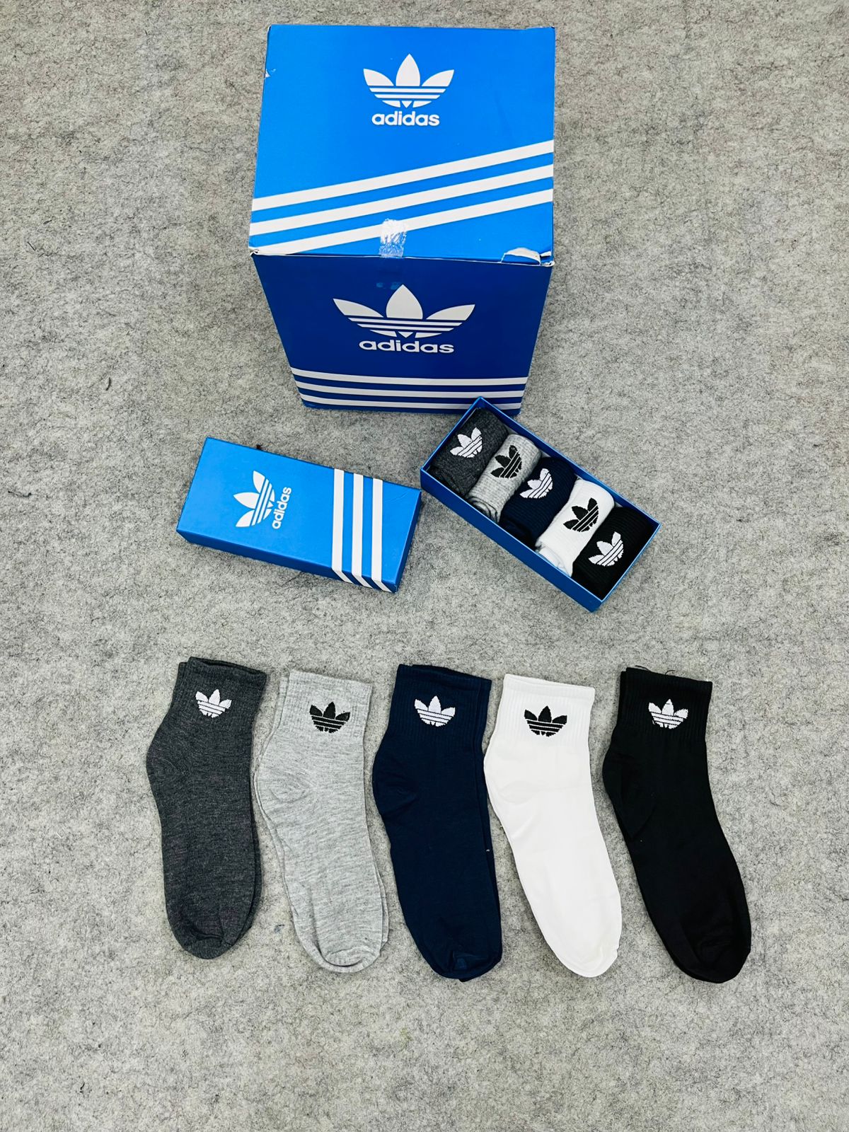 adidas mens shoks